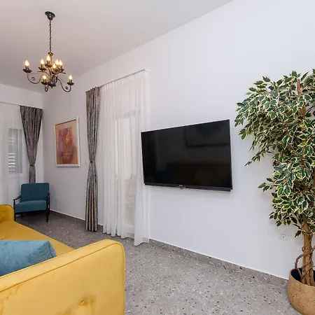 Apartment Lapis *